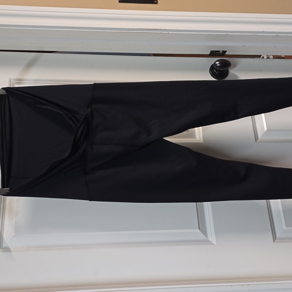 Isabel Maternity by Ingrid & Isabel Black Leggings - Picture 3 of 3